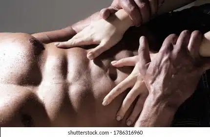أفكار ألعاب زوجية رومانسية لليلة جنسية مثيرة